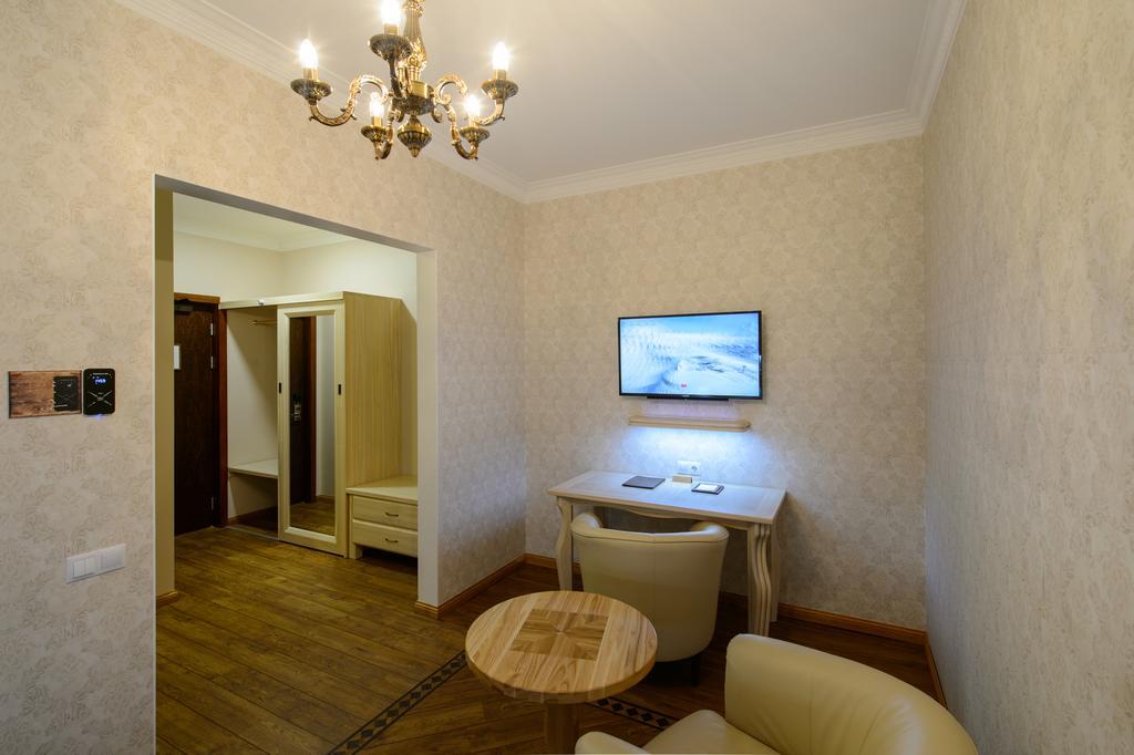 Georgi Hotell Виру Номер фото