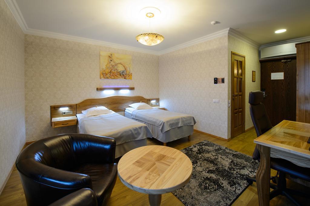 Georgi Hotell Виру Номер фото